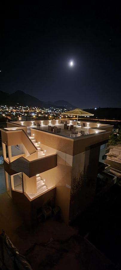 Deluxe Apartmani Vila Pejovic 苏托莫雷 外观 照片