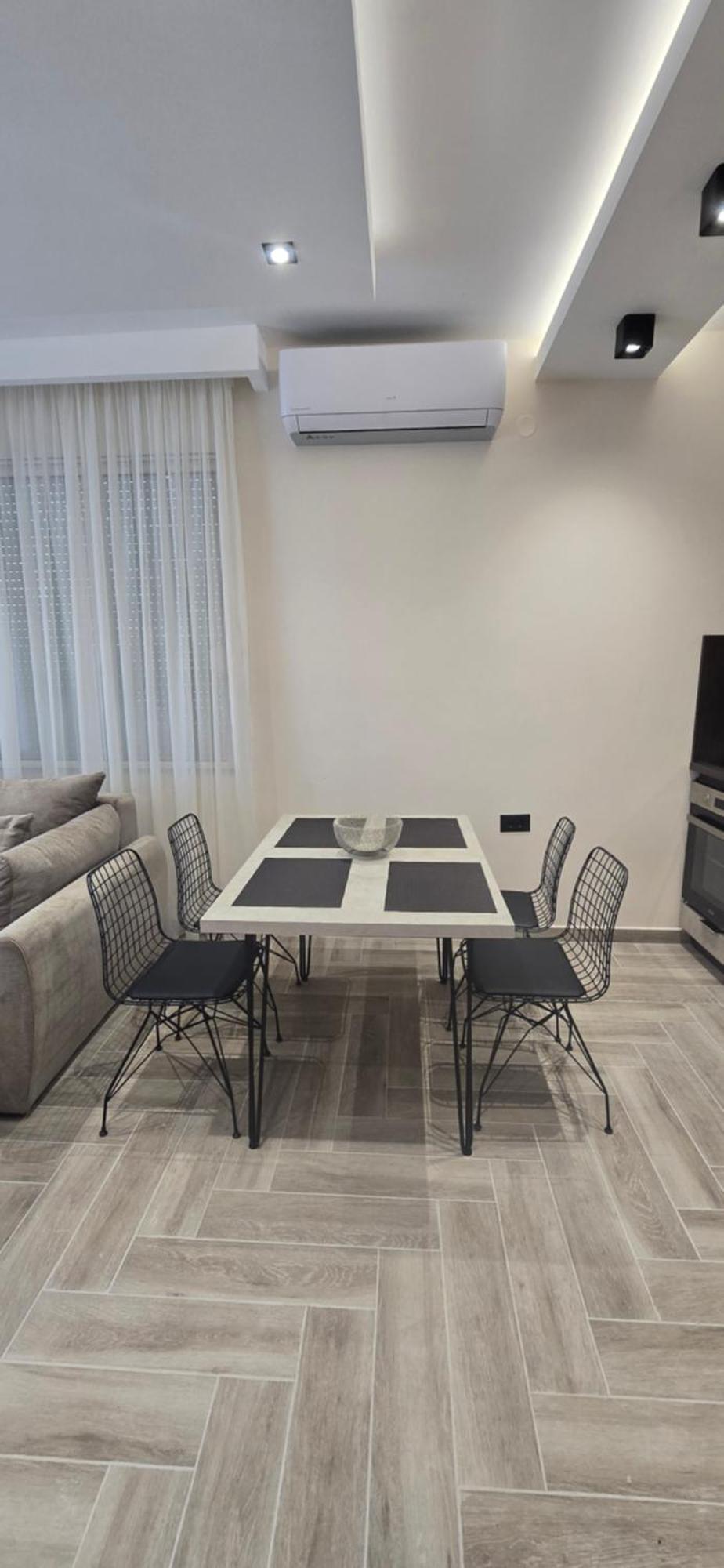 Deluxe Apartmani Vila Pejovic 苏托莫雷 外观 照片