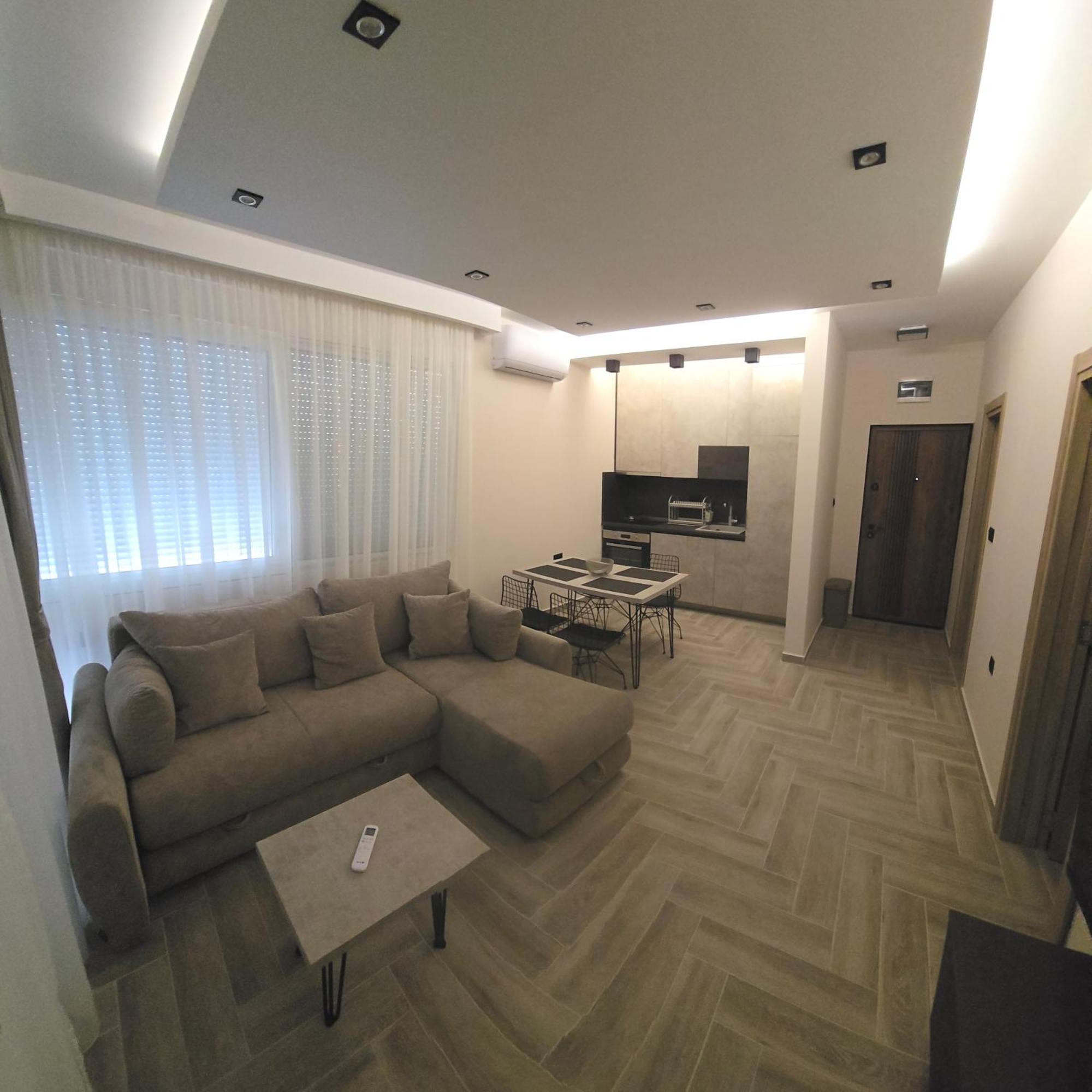 Deluxe Apartmani Vila Pejovic 苏托莫雷 外观 照片