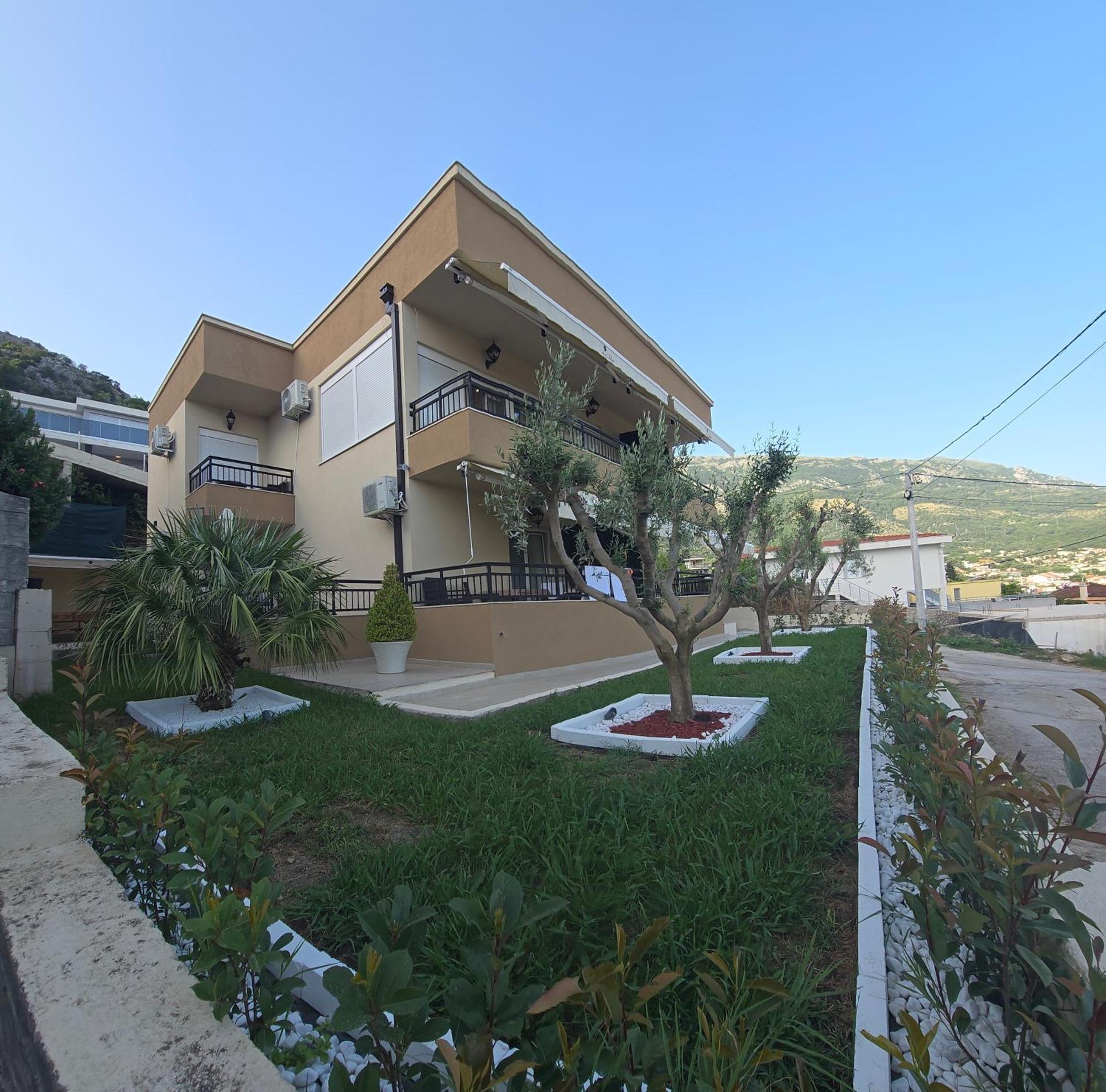 Deluxe Apartmani Vila Pejovic 苏托莫雷 外观 照片