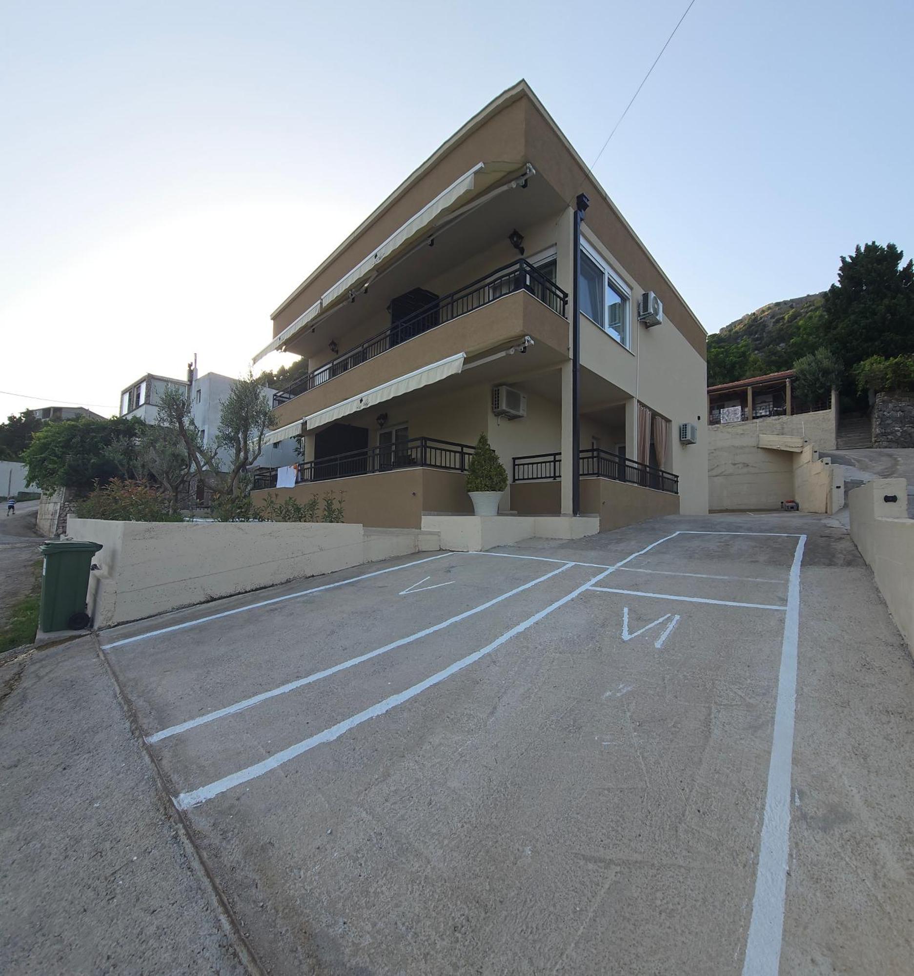 Deluxe Apartmani Vila Pejovic 苏托莫雷 外观 照片