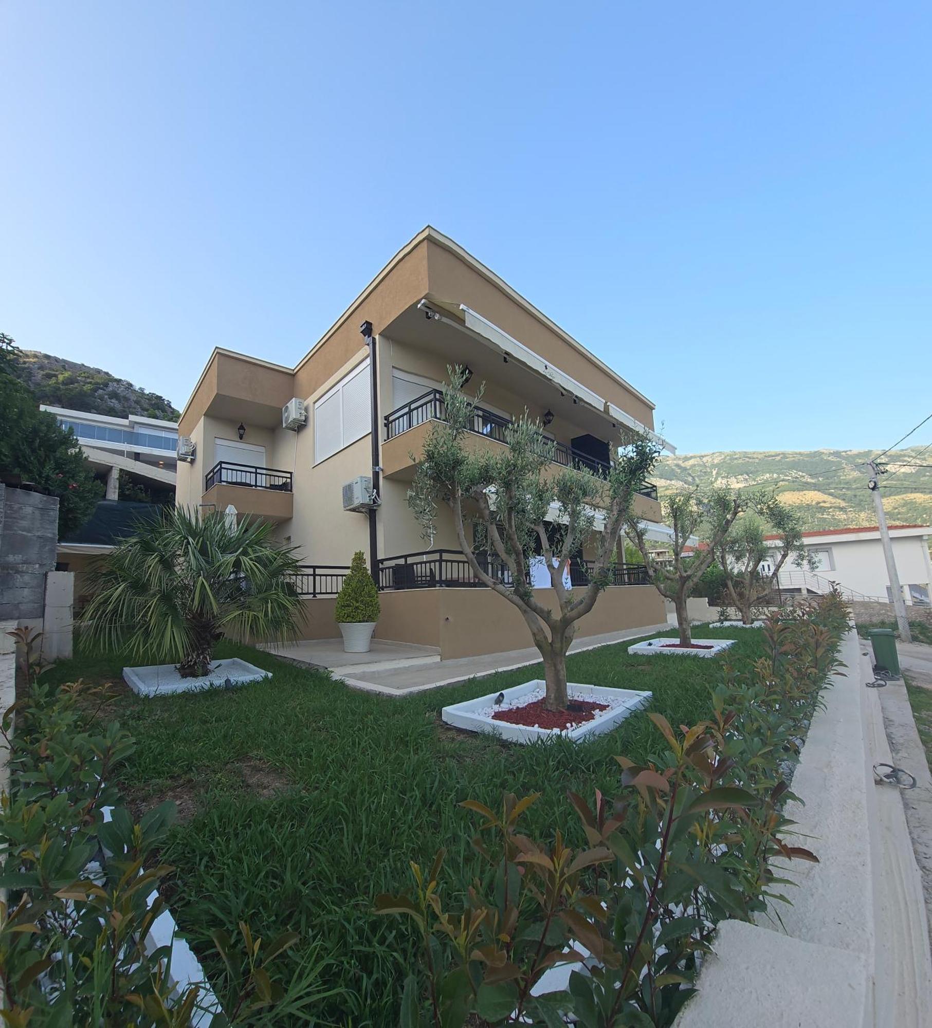 Deluxe Apartmani Vila Pejovic 苏托莫雷 外观 照片
